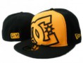 /products/gorra-dc-negra-oro/